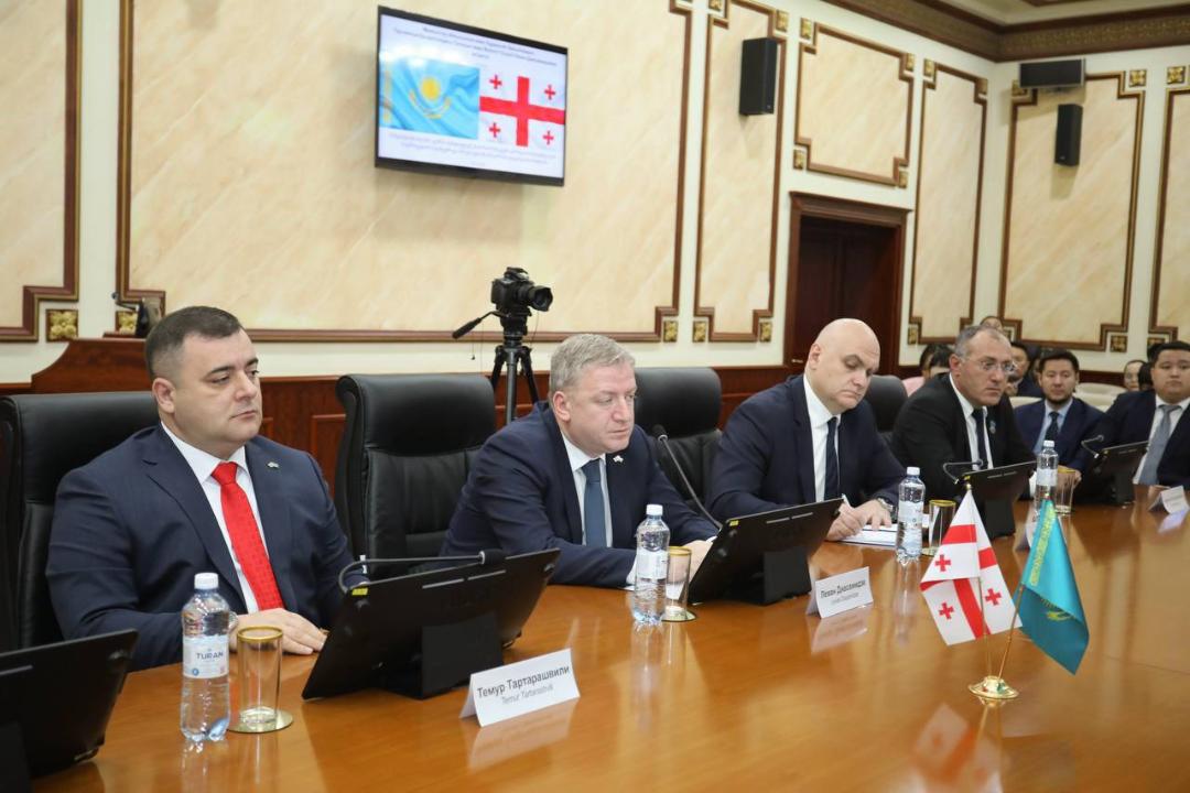 Kazakhstan, Georgia discuss boosting TITR via new link with Azerbaijan
