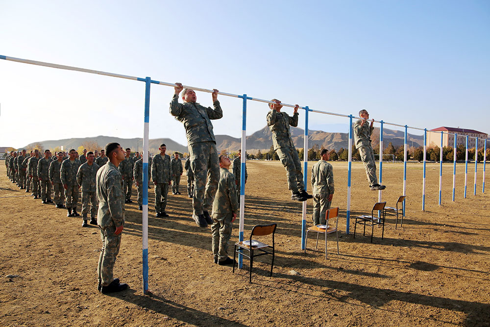 Azerbaijan’s MoD applauds inspection success of Combined Arms Army units (PHOTO)