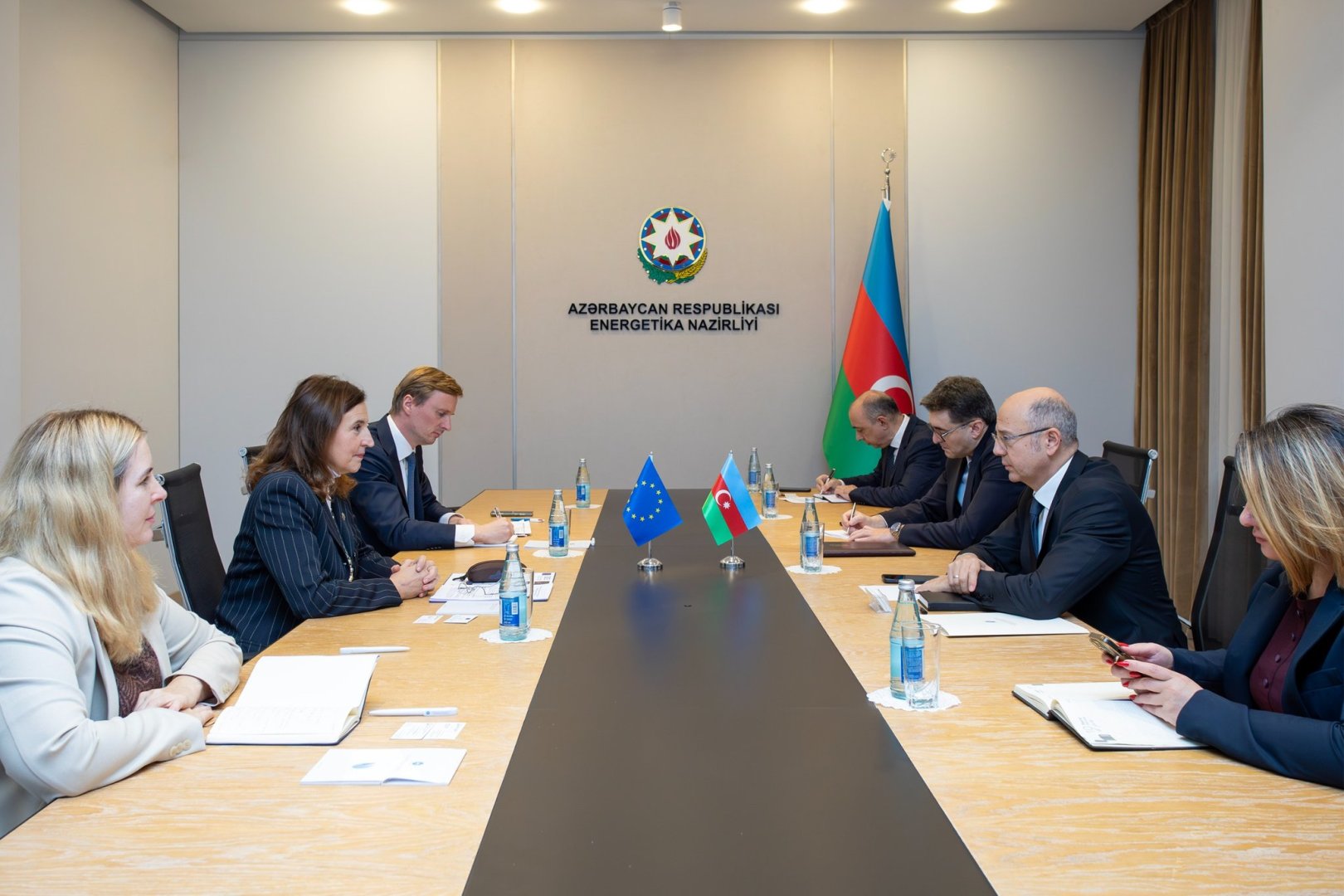 Azerbaijan discusses energy cooperation opportunities with EU