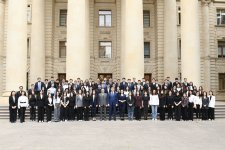 Azerbaijani MFA holds meeting with "Diplomacy Volunteers" group (PHOTO)
