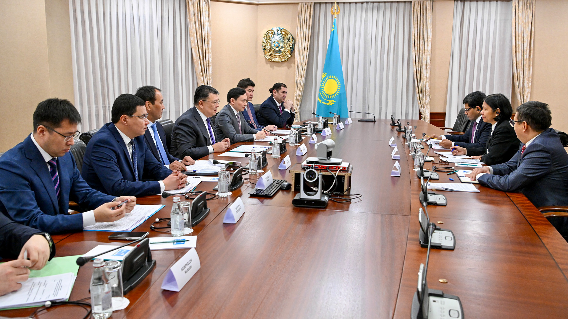 Kazakhstan, ADB discuss co-op on water infrastructure and energy modernization