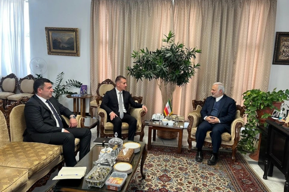 Azerbaijan introduces new general consul to Iran (PHOTO)