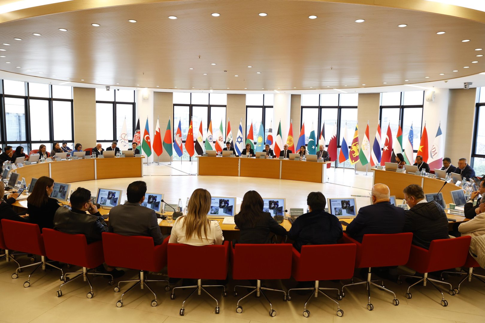 ADA University conference on “The Role of Universities in Green Energy and Sustainability” discusses restoration work in Karabakh (PHOTO)