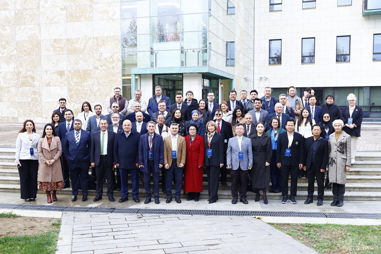 ADA University conference on “The Role of Universities in Green Energy and Sustainability” discusses restoration work in Karabakh (PHOTO)