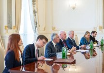 President Ilham Aliyev receives Minister of State for Defense of United Kingdom (PHOTO)