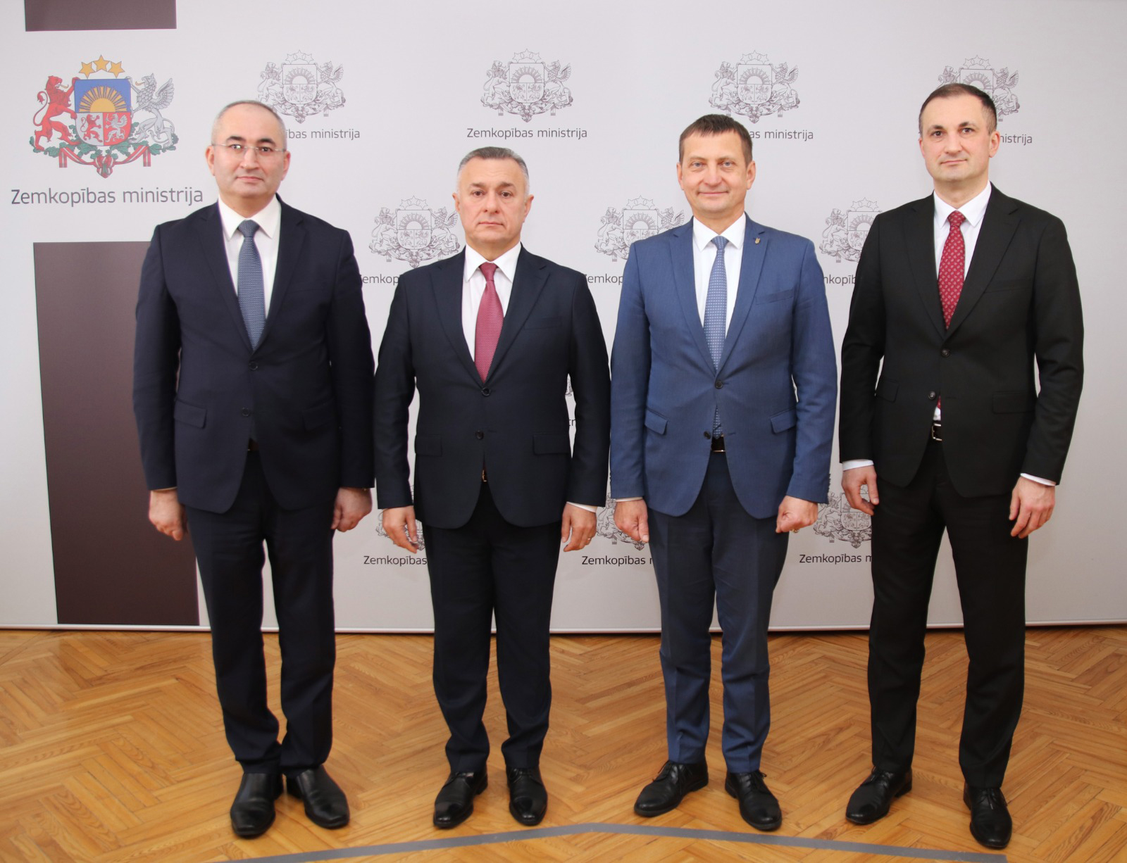 Azerbaijan, Latvia ink healthcare cooperation deal (PHOTO)