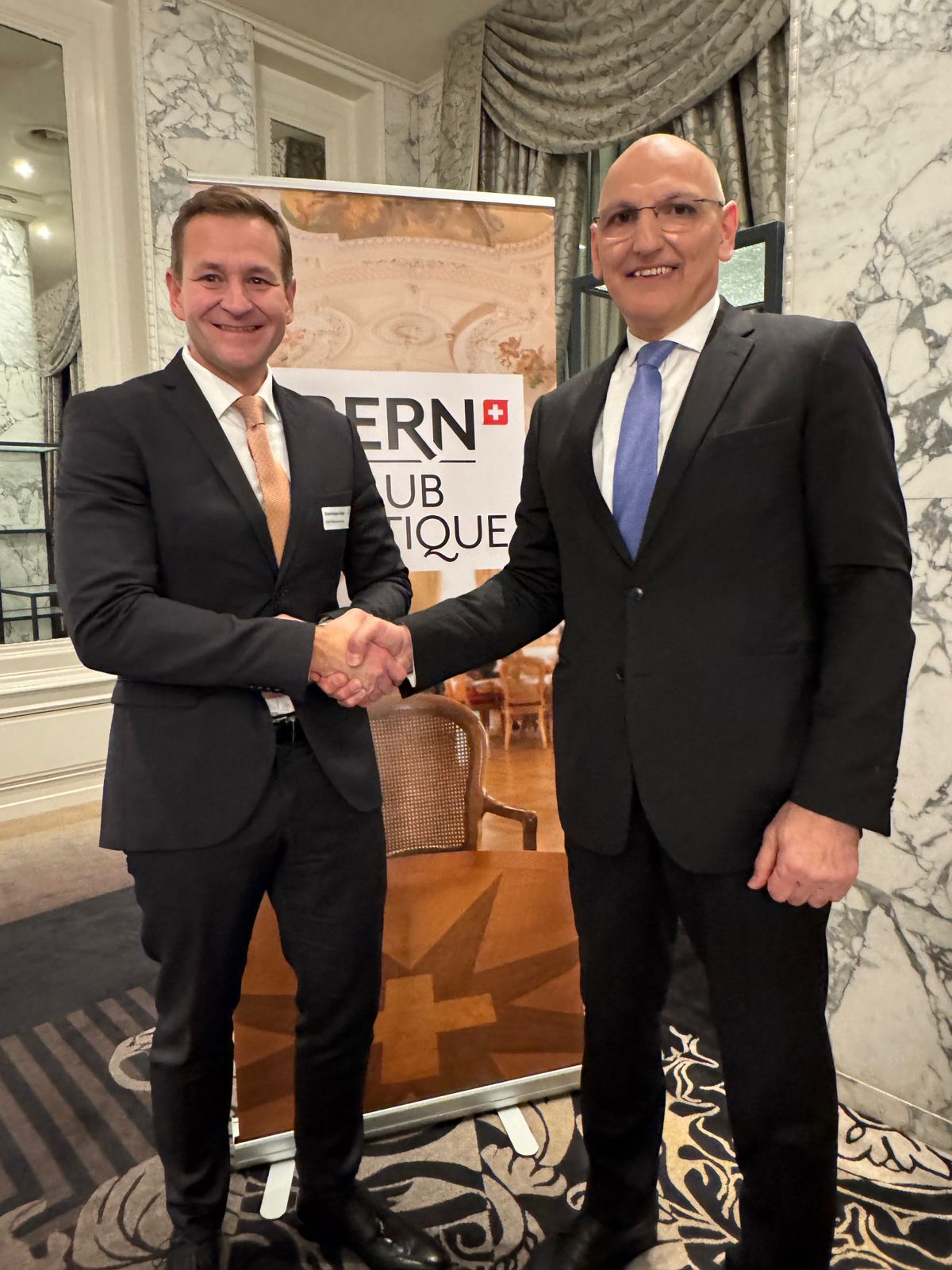 Azerbaijani Presidential envoy holds key talks in Switzerland (PHOTO)