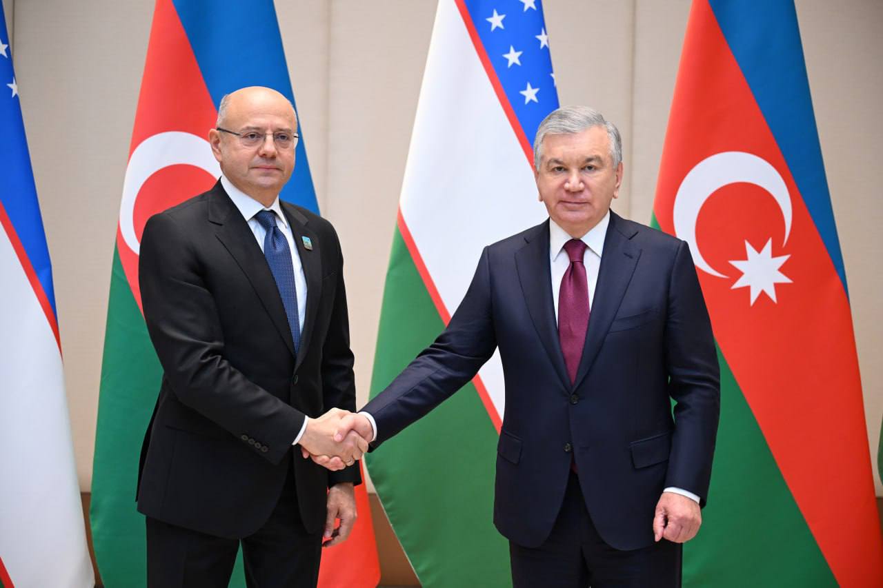 Uzbekistan, Azerbaijan stepping up green energy efforts amid co-working oil and gas