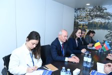 Azerbaijani FM holds talks with his Romanian counterpart (PHOTO)