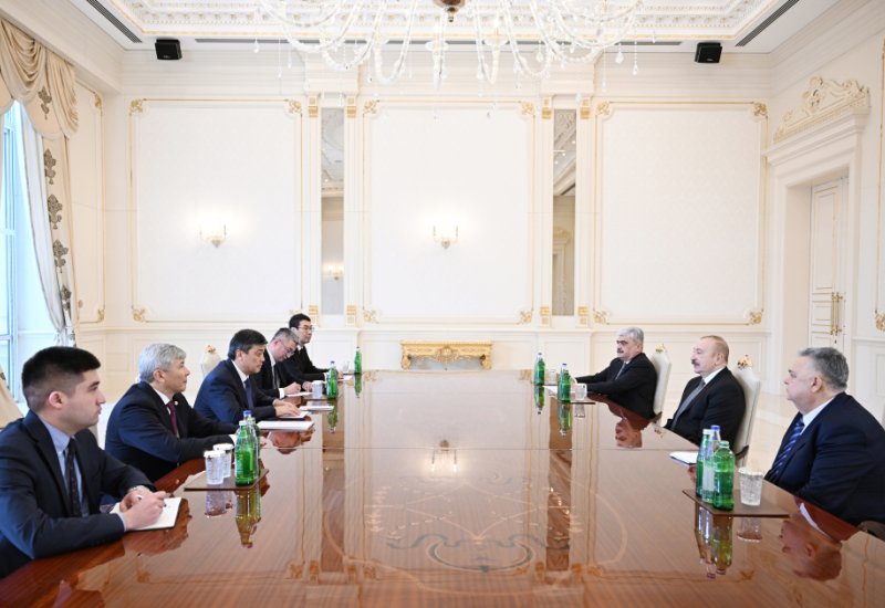 President Ilham Aliyev receives Kyrgyz delegation (PHOTO)