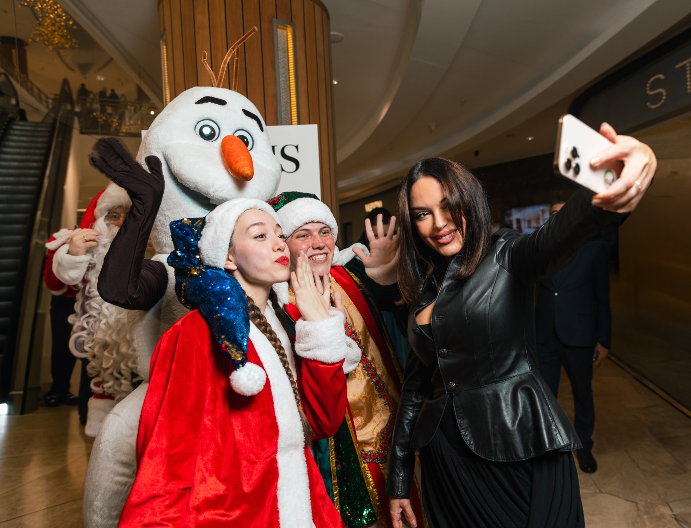 Winter in Azerbaijan – Gingerbread City Exhibition by NARGIS Magazine (PHOTO)