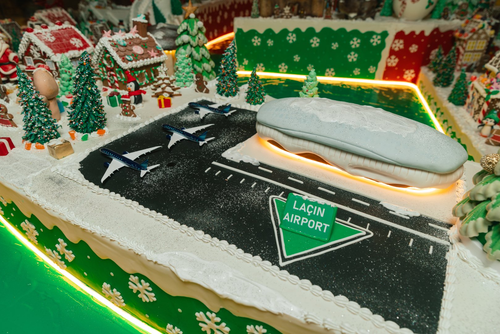 Winter in Azerbaijan – Gingerbread City Exhibition by NARGIS Magazine (PHOTO)