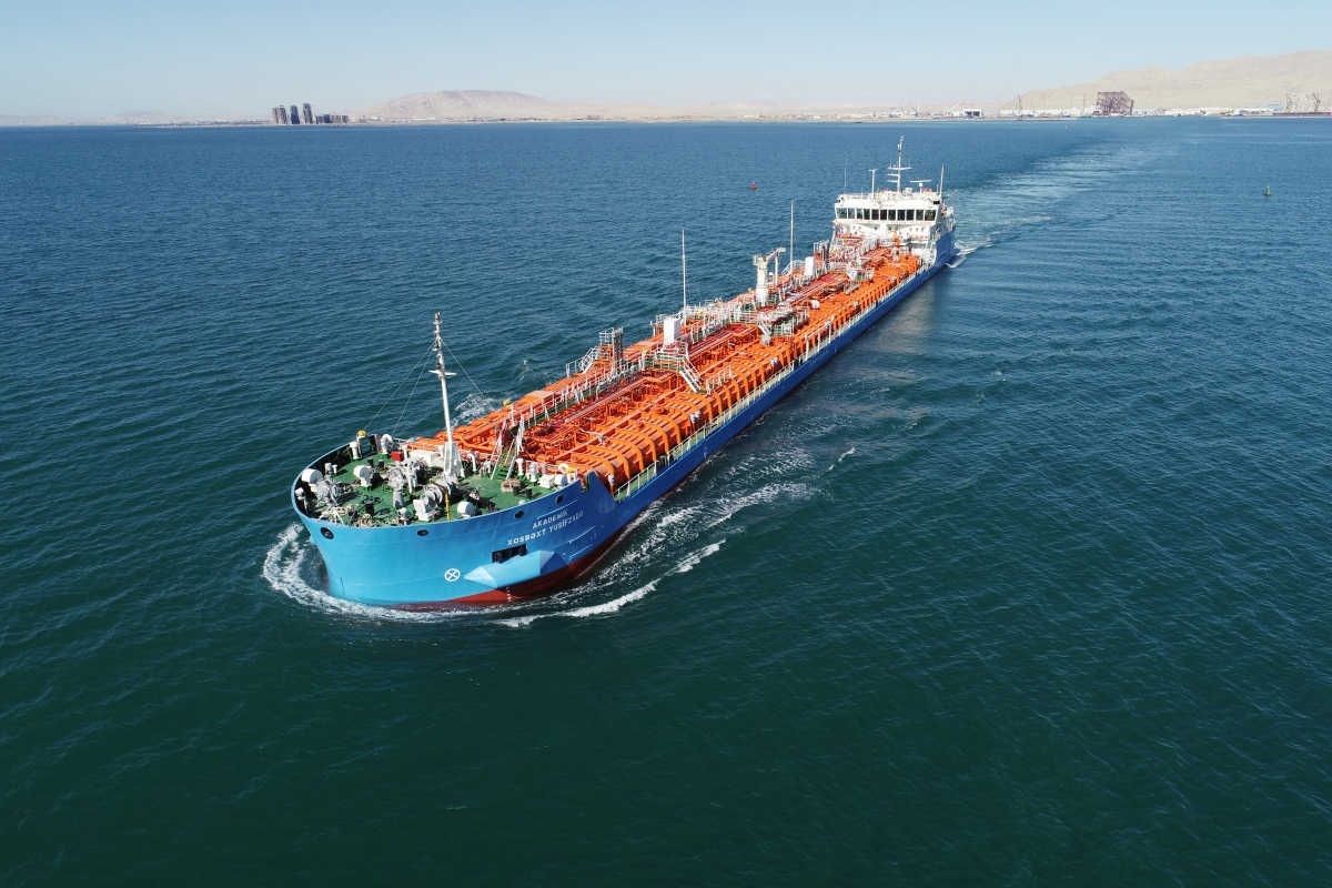 Azerbaijan's "Akademik Khoshbakht Yusifzade" tanker reveals volume of cargo shipments