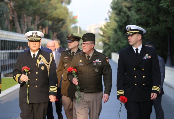 US General reinforces defense cooperation during his visit to Azerbaijan - embassy (PHOTO)