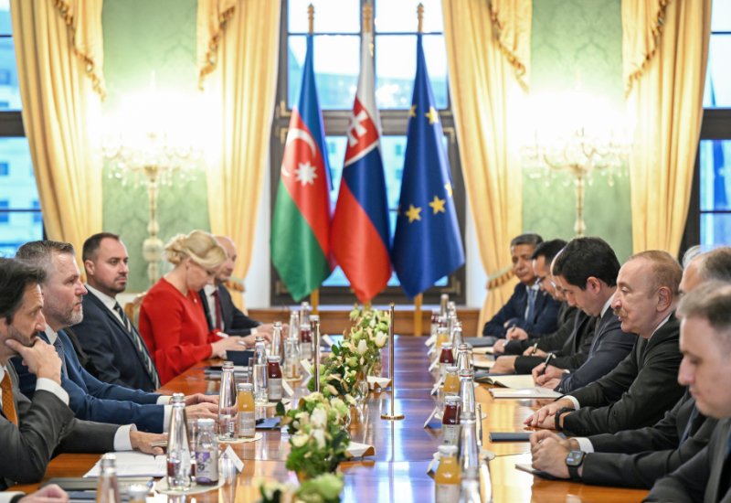 President Ilham Aliyev hold expanded meeting with President of Slovakia in Bratislava