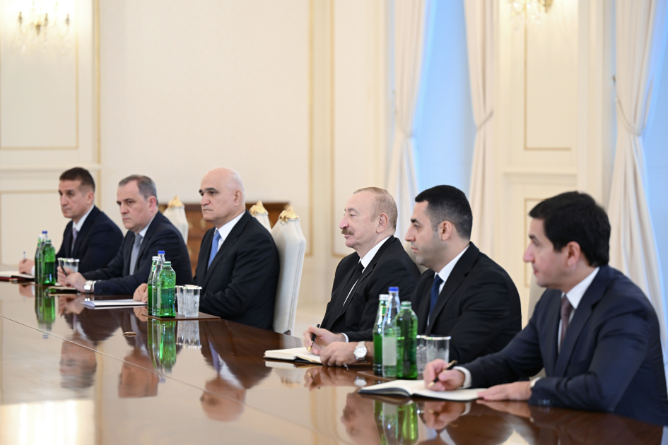 President Ilham Aliyev receives delegation led by Iranian Foreign Minister (PHOTO)