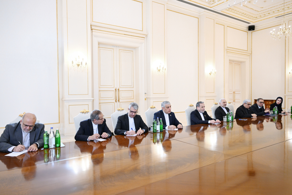 President Ilham Aliyev receives delegation led by Iranian Foreign Minister (PHOTO)