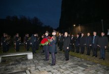 President Ilham Aliyev, President Peter Pellegrini visit Gate of Freedom Memorial in Bratislava (PHOTO)