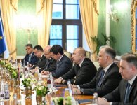 President Ilham Aliyev hold expanded meeting with President of Slovakia in Bratislava (PHOTO)