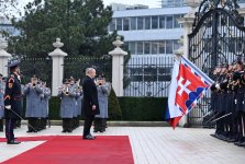 Bratislava hosts official welcome ceremony for President Ilham Aliyev (PHOTO)