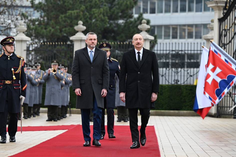 Bratislava hosts official welcome ceremony for President Ilham Aliyev (PHOTO)