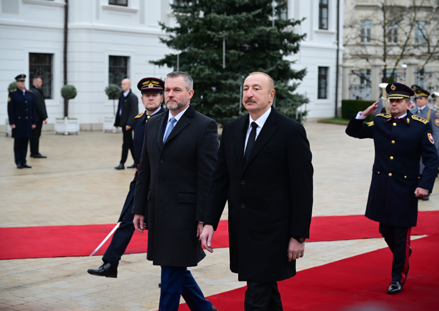Bratislava hosts official welcome ceremony for President Ilham Aliyev (PHOTO)