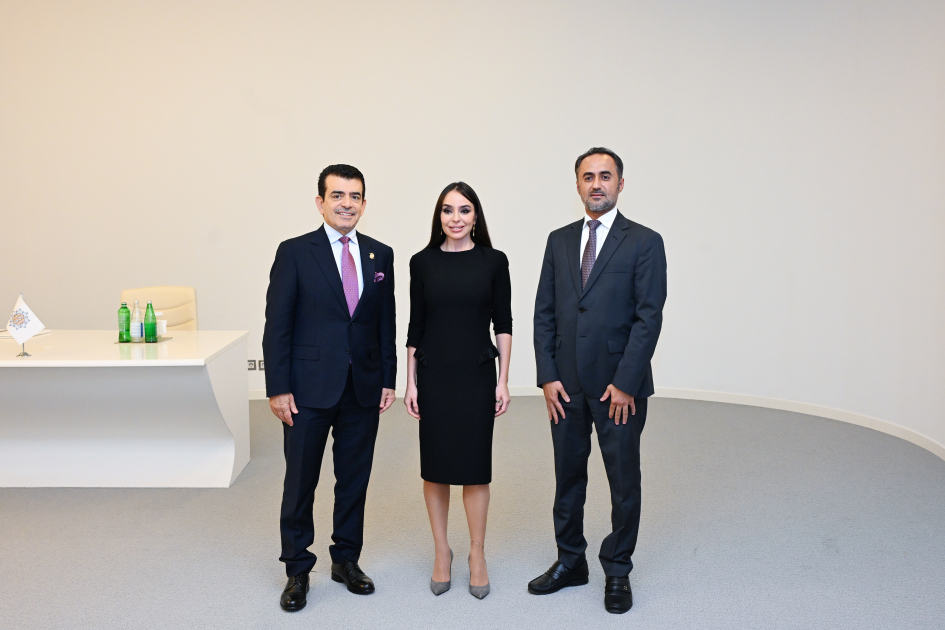 Heydar Aliyev Foundation, ICESCO sign agreement (PHOTO)