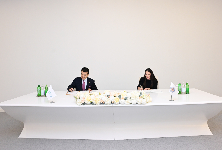 Heydar Aliyev Foundation, ICESCO sign agreement (PHOTO)
