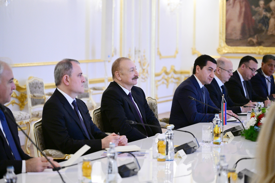 President Ilham Aliyev holds one-on-one and expanded meetings with Speaker of National Council of Slovakia (PHOTO)