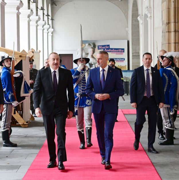 President Ilham Aliyev holds one-on-one and expanded meetings with Speaker of National Council of Slovakia (PHOTO)