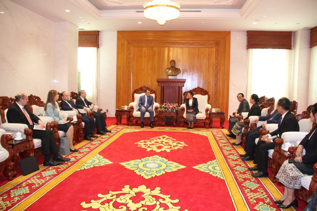 Azerbaijan, Laos discuss key areas of political, economic, and humanitarian co-op (PHOTO)