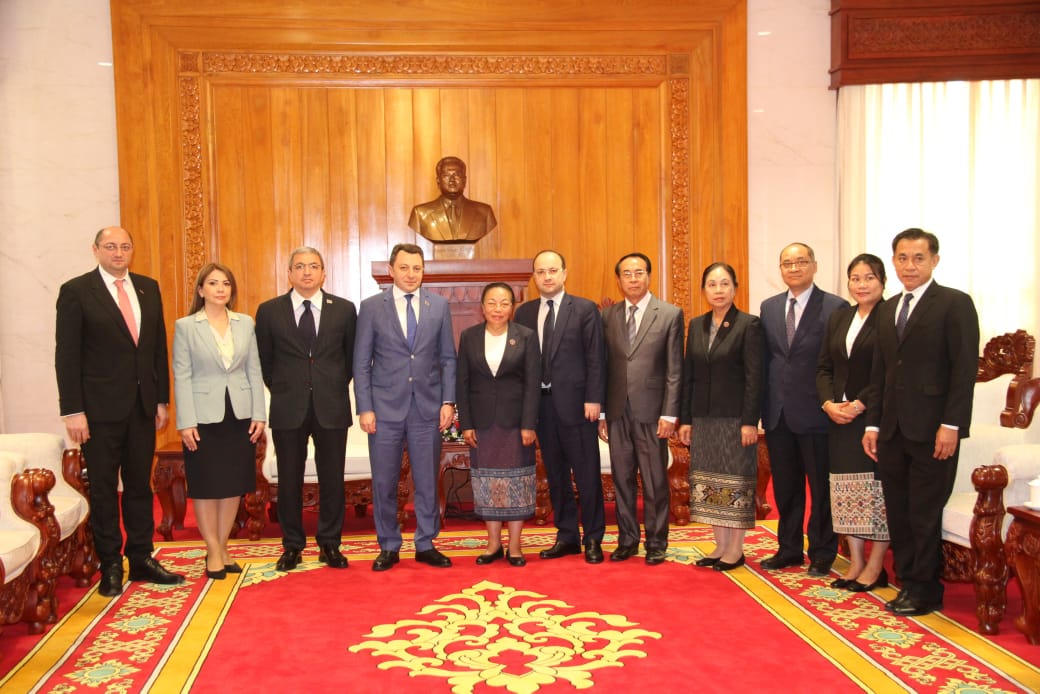 Azerbaijan, Laos discuss key areas of political, economic, and humanitarian co-op (PHOTO)