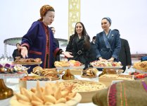 Vice-President of Heydar Aliyev Foundation Leyla Aliyeva visits exhibition of Turkmen national cuisine (PHOTO)