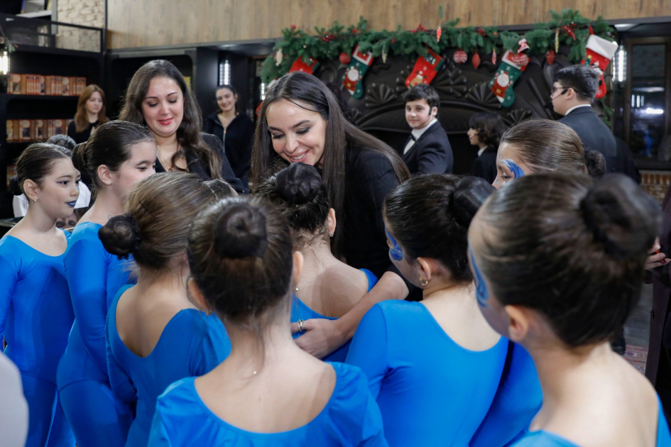 Baku Book Center hosts presentation of “The Secret of Black Gold” book with SOCAR’s support (PHOTO)
