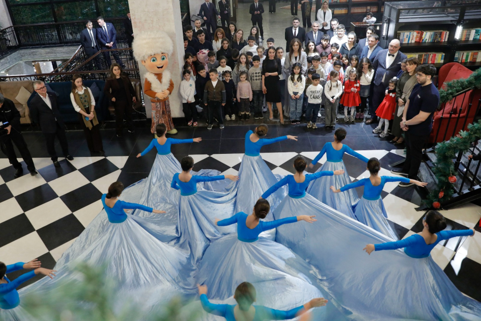 Baku Book Center hosts presentation of “The Secret of Black Gold” book with SOCAR’s support (PHOTO)