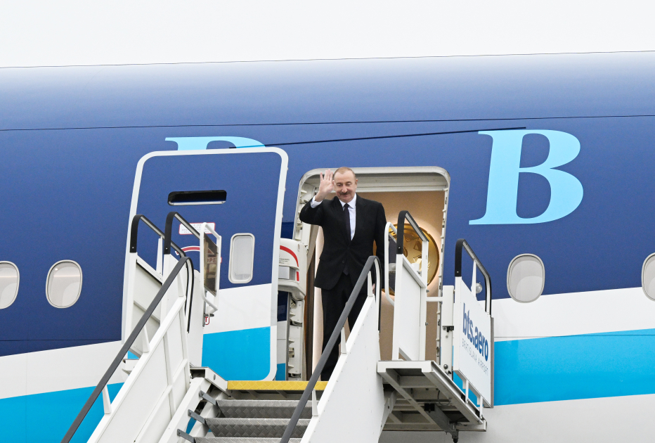 President Ilham Aliyev concludes official visit to Slovakia (PHOTO)