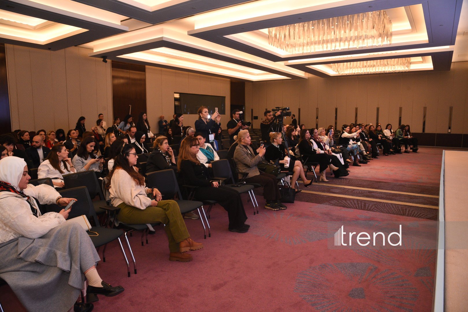 Baku's Women's Creativity Forum discusses creative industry female leaders (PHOTO)
