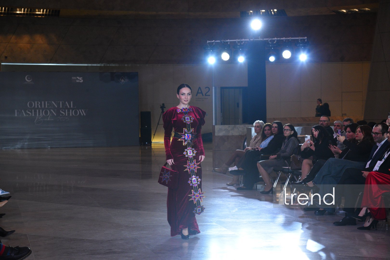 Colorful defile of Oriental Fashion Show highlights Baku Creative Week - 2025 (PHOTO)