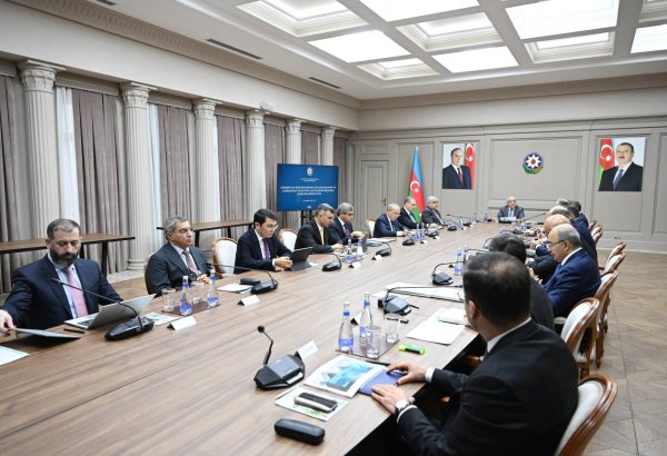Azerbaijan weighs financial options for SOCAR’s development projects (PHOTO)