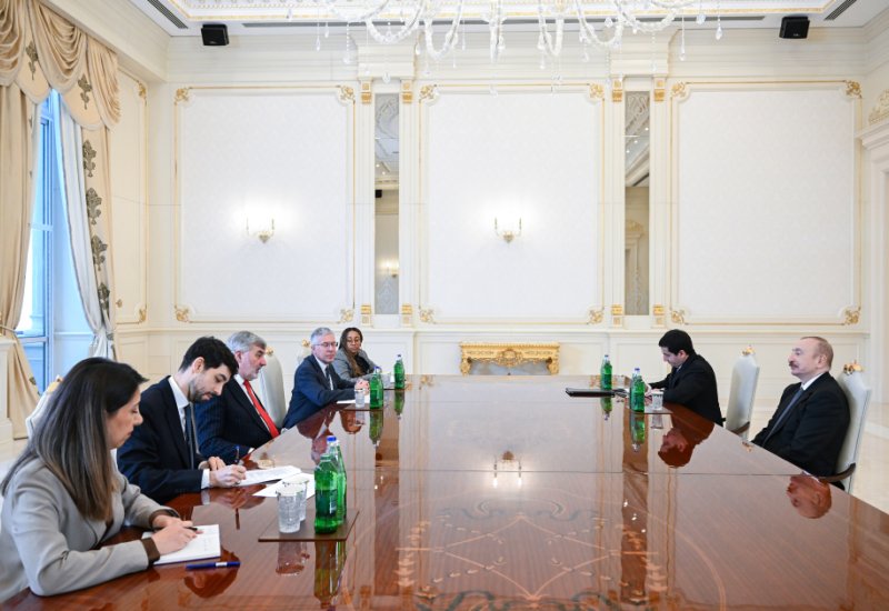 President Ilham Aliyev receives UK and Northern Ireland Trade Envoy to Azerbaijan (PHOTO)