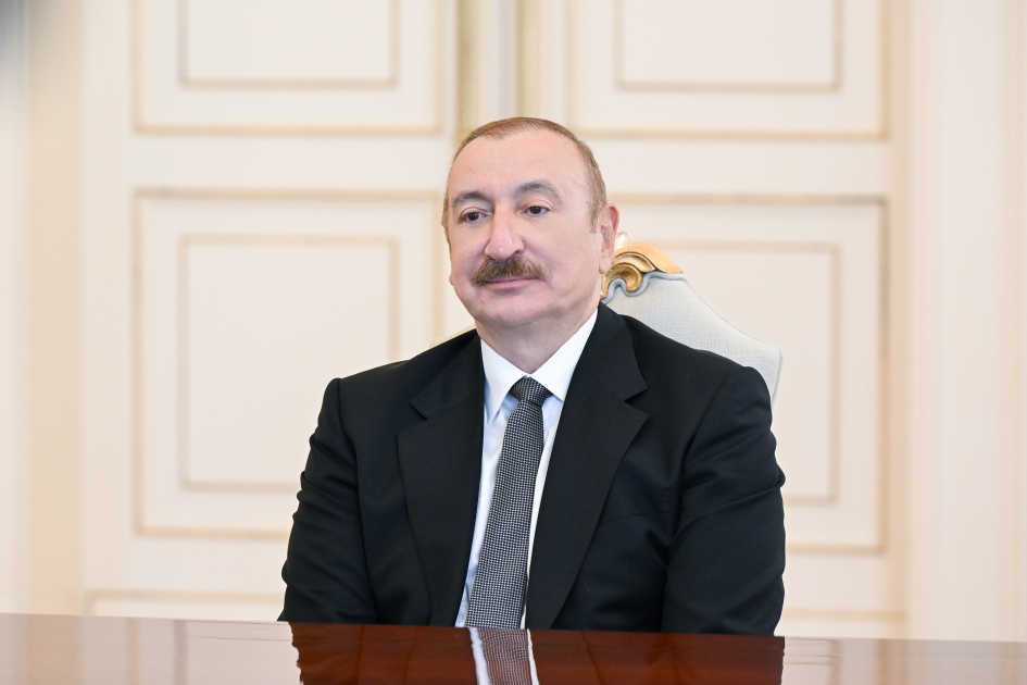 President Ilham Aliyev receives UK and Northern Ireland’s Trade Envoy to Azerbaijan (PHOTO)