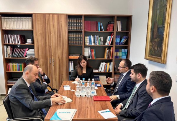 TURKPA secretary general meets OTS executive director in Budapest (PHOTO)