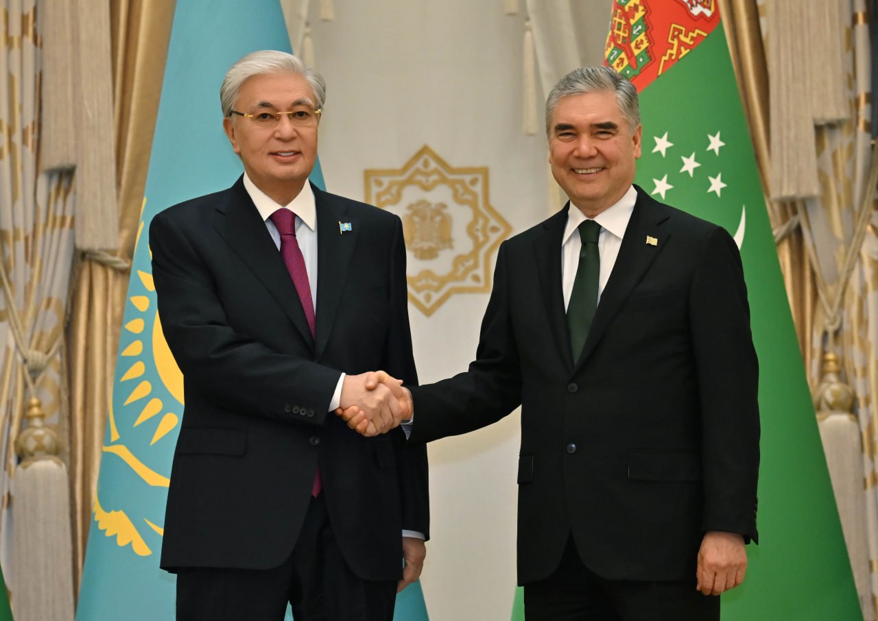 President of Kazakhstan arrives in Ashgabat to discuss co-op during Neutrality Forum