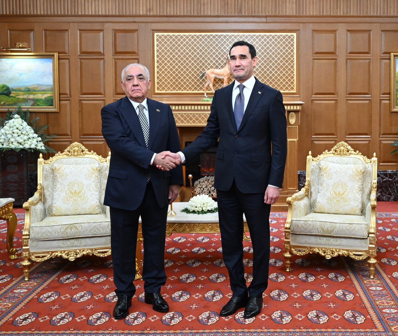 Azerbaijani PM discusses bilateral ties with Turkmenistan's president in Ashgabat (PHOTO)