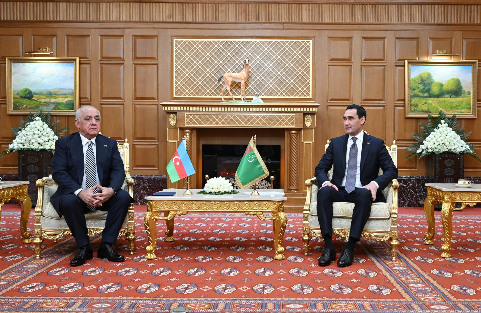 Azerbaijani PM discusses bilateral ties with Turkmenistan's president in Ashgabat (PHOTO)