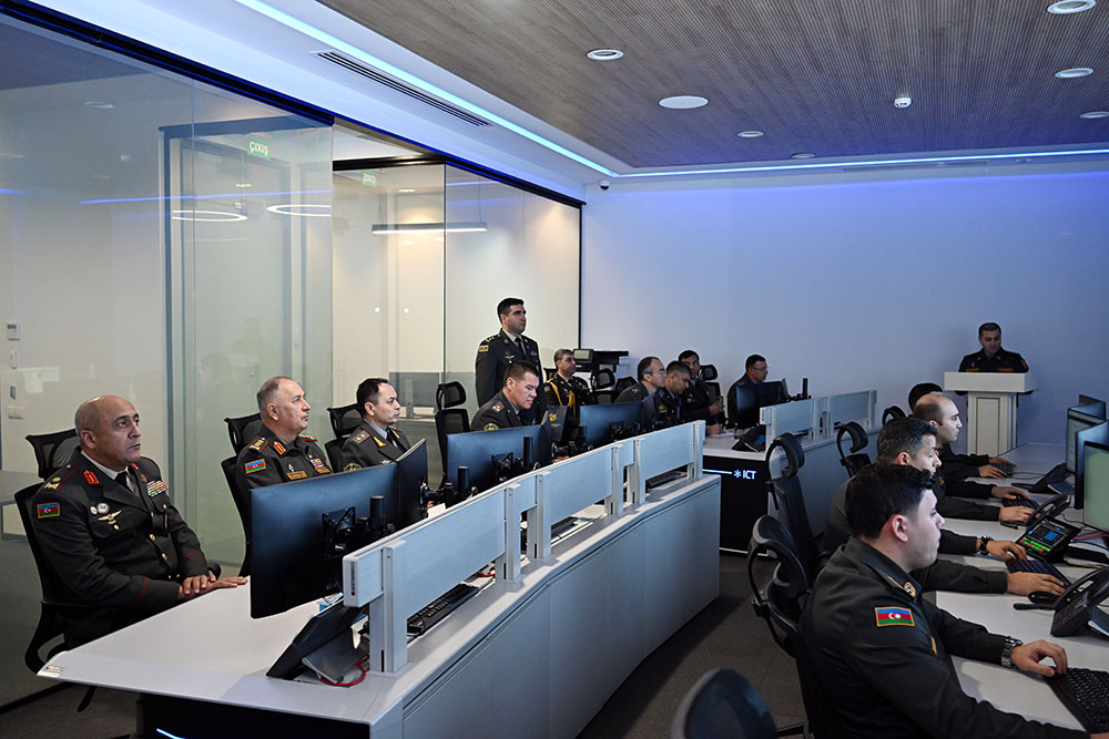 Azerbaijani Army showcases its cybersecurity prowess to Uzbek delegation