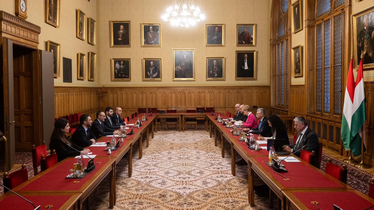 Speaker of the Hungarian National Assembly receives TURKPA Secretary General