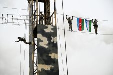 Azerbaijani Defense Minister, Uzbek military legates visit commando military unit (PHOTO)