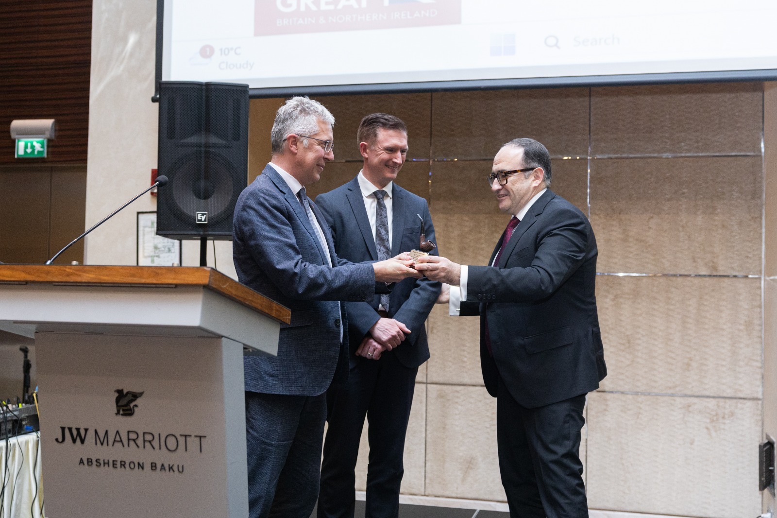 BCCA hosts dinner in honor of UK Trade Envoy to Azerbaijan, Central Asia