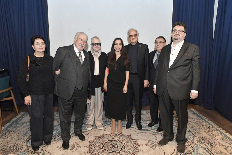 Baku hosts event commemorating National Leader Heydar Aliyev (PHOTO)